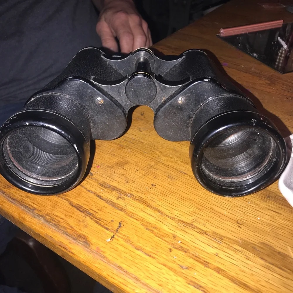 1900s Victory Binoculars w/ Leather Case no top.